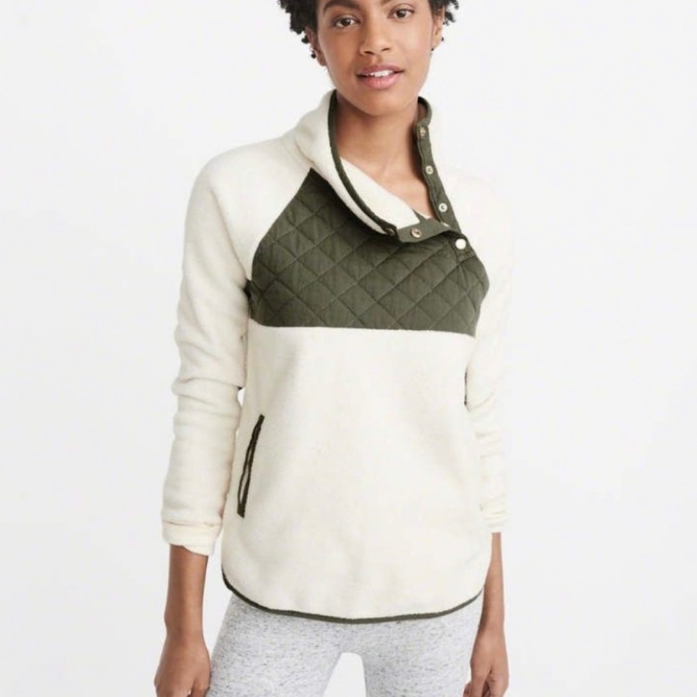 Abercrombie and Fitch Fleece, half button up Pullover
